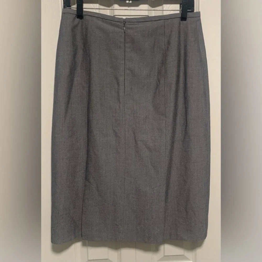 Worthington Ladies Skirt - Picture 2 of 8